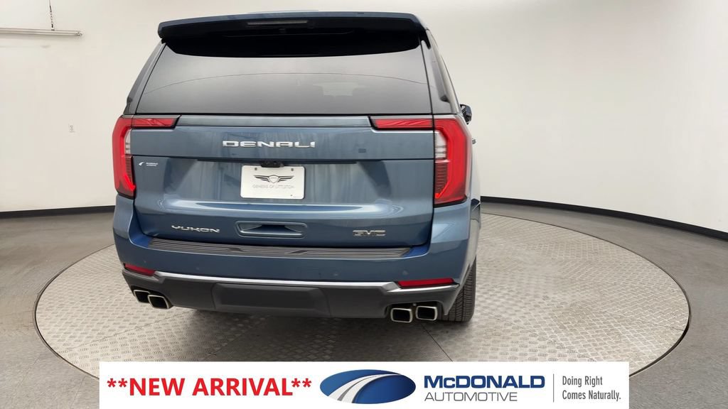 Used 2025 GMC Yukon Denali Ultimate AWD/4WD image 3