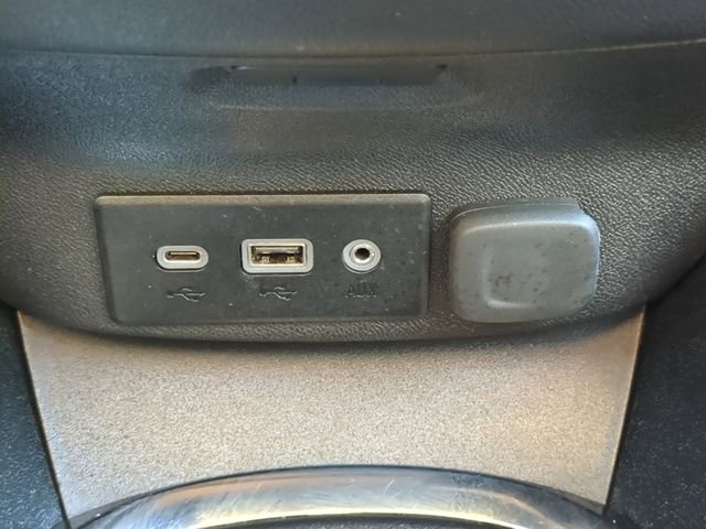 Used 2024 Chevrolet Malibu LT image 25