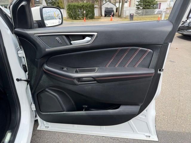 Used 2022 Ford Edge ST-Line image 13