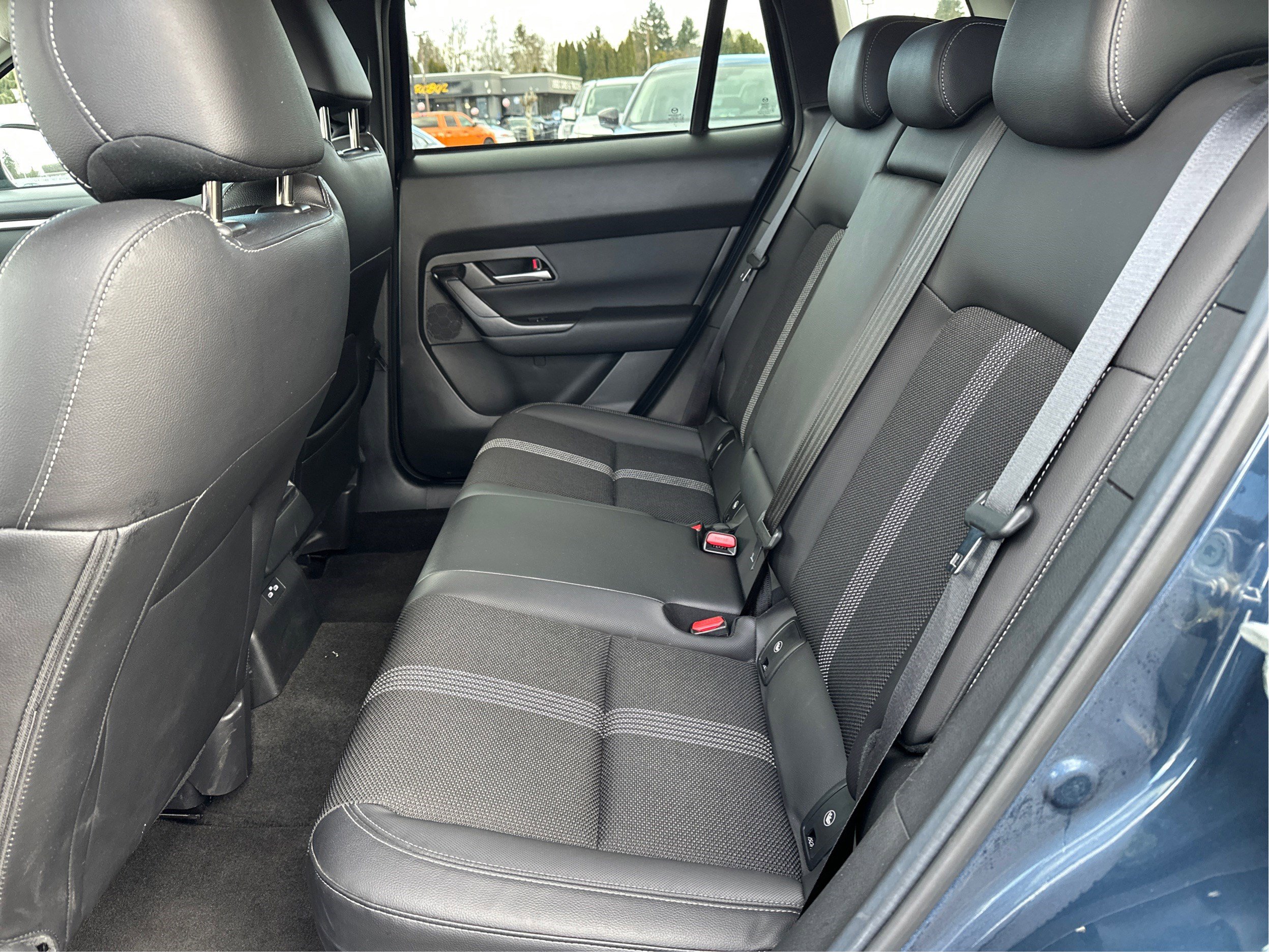 Used 2025 MAZDA CX-50 AWD 2.5 S w/ Preferred Package image 10