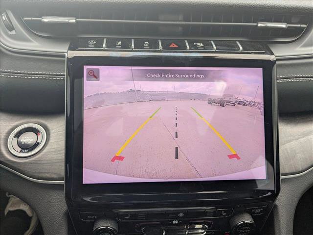 Certified 2025 Jeep Grand Cherokee Limited AWD/4WD image 13