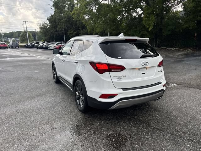Used 2018 Hyundai Santa Fe Sport w/ Cargo Package FWD image 7