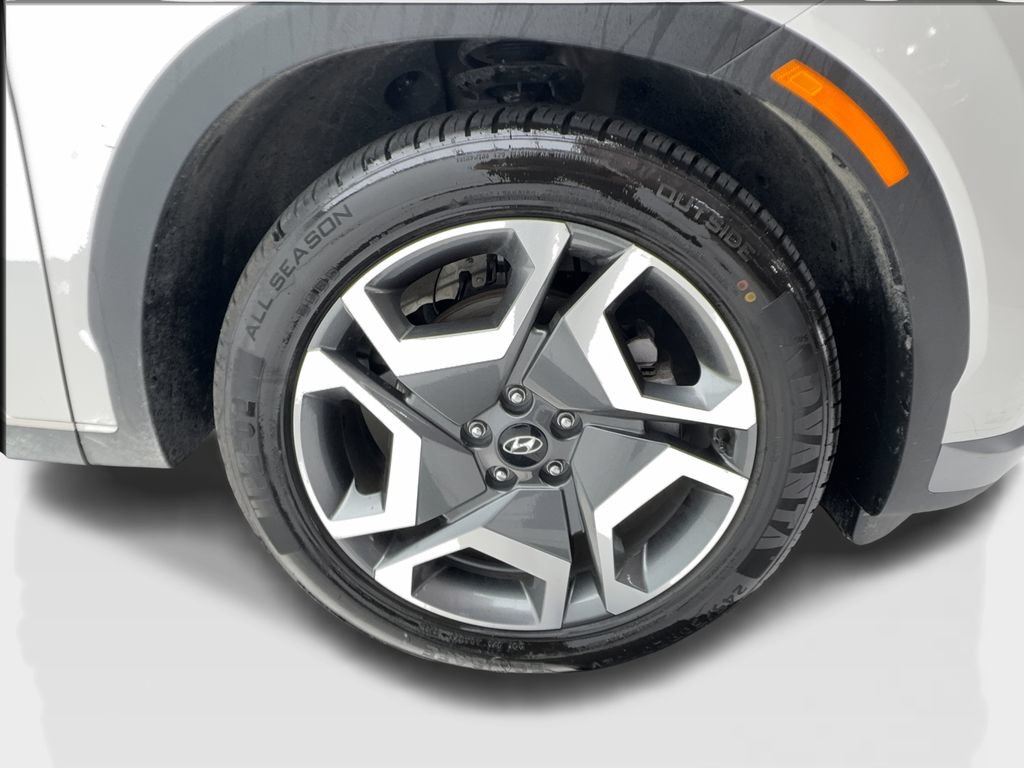 Used 2025 Hyundai Palisade Limited FWD image 13