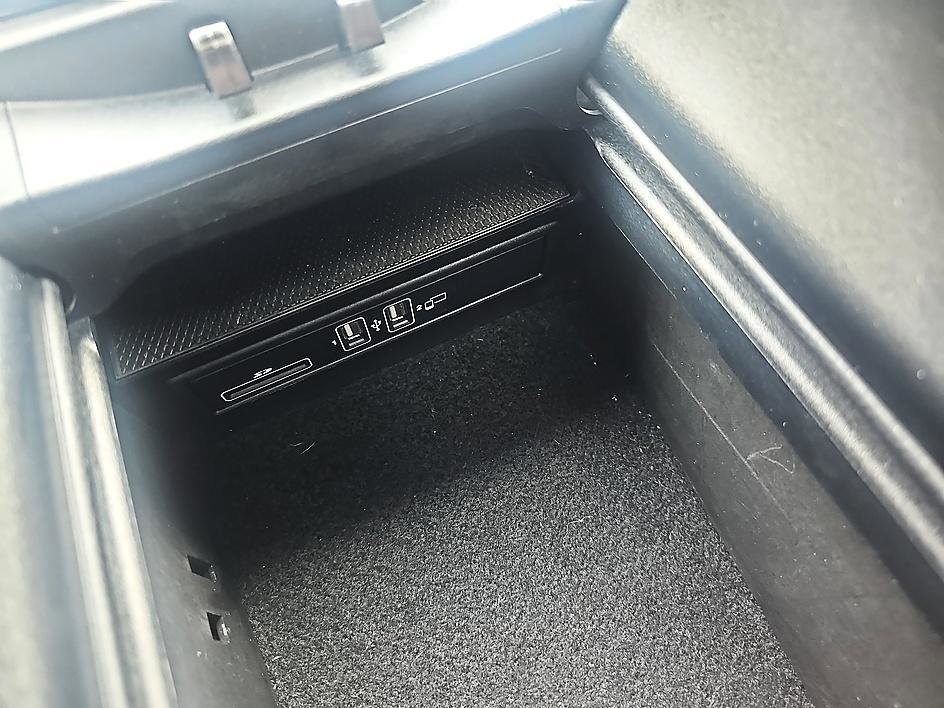 Used 2021 Mercedes-Benz C 300 4MATIC Sedan image 24