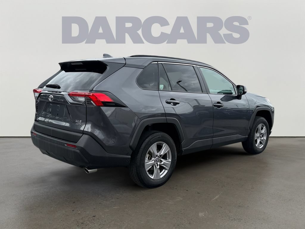 Used 2025 Toyota RAV4 XLE AWD/4WD image 6