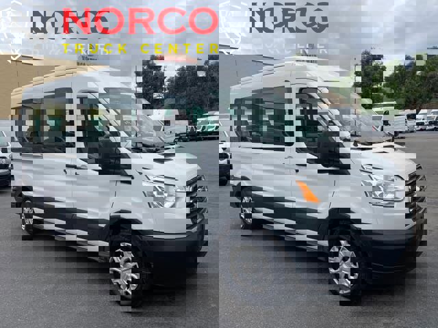 Used 2019 Ford Transit 350 XLT image 2