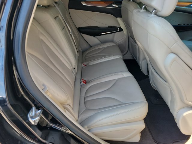 Used 2019 Lincoln MKC Select w/ Select Plus Package FWD image 21