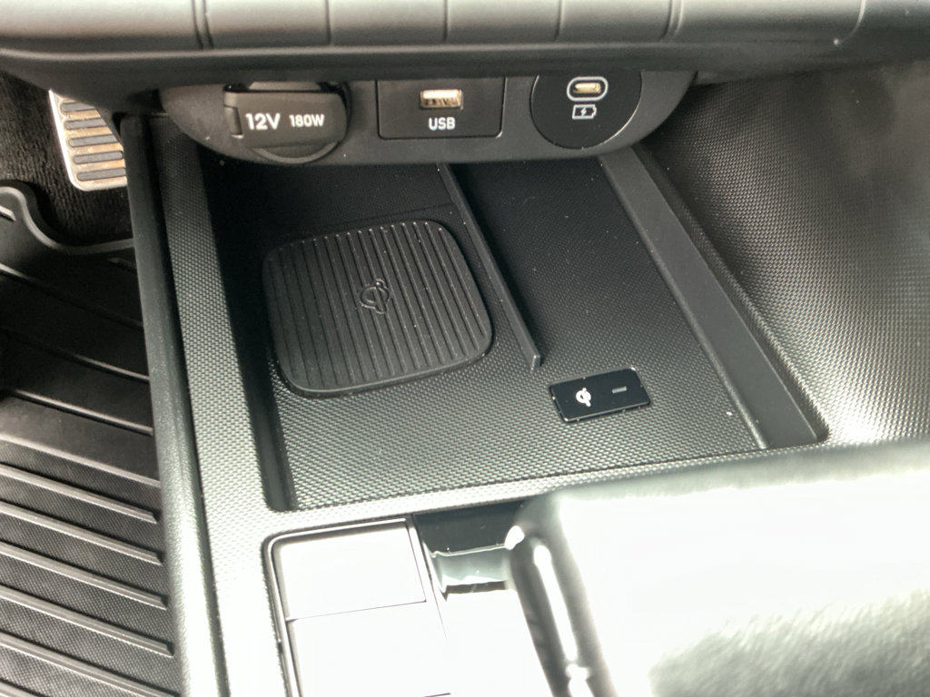 Certified 2025 Hyundai Elantra Sport image 19