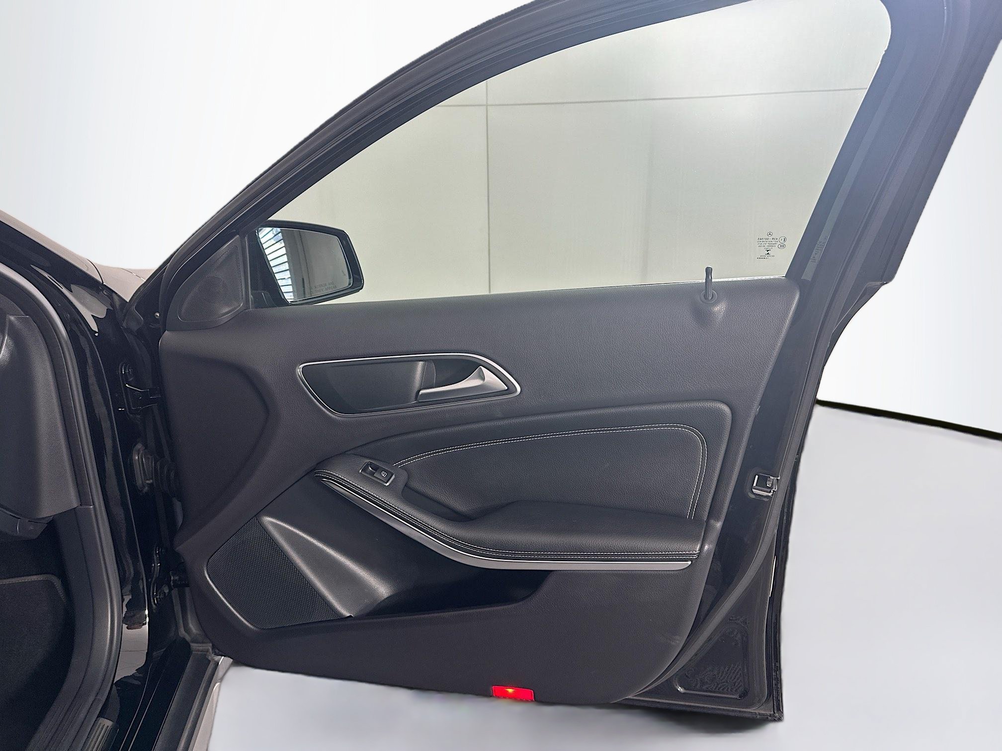 Used 2016 Mercedes-Benz GLA 250 image 31