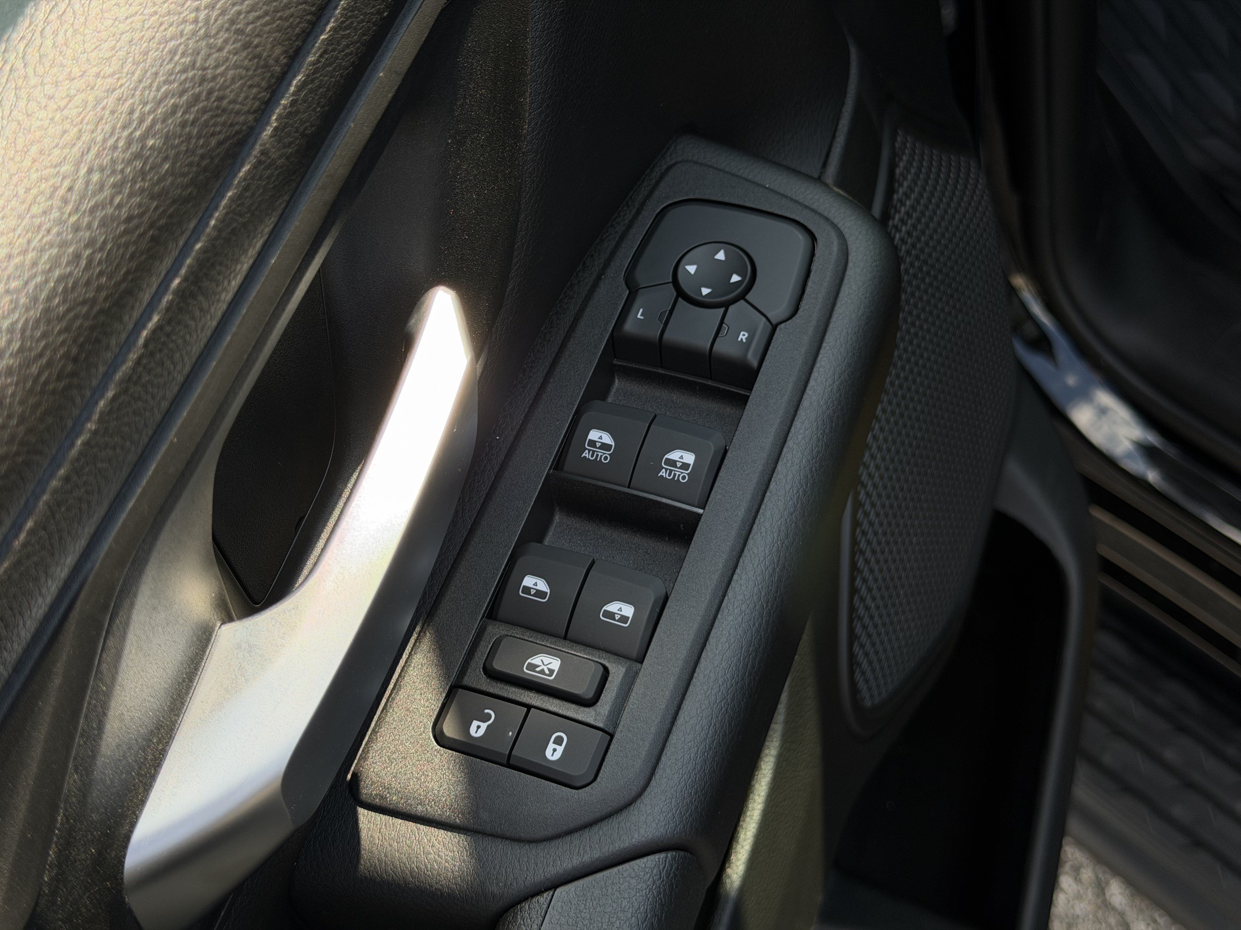 New 2026 RAM 1500 Warlock AWD/4WD image 15