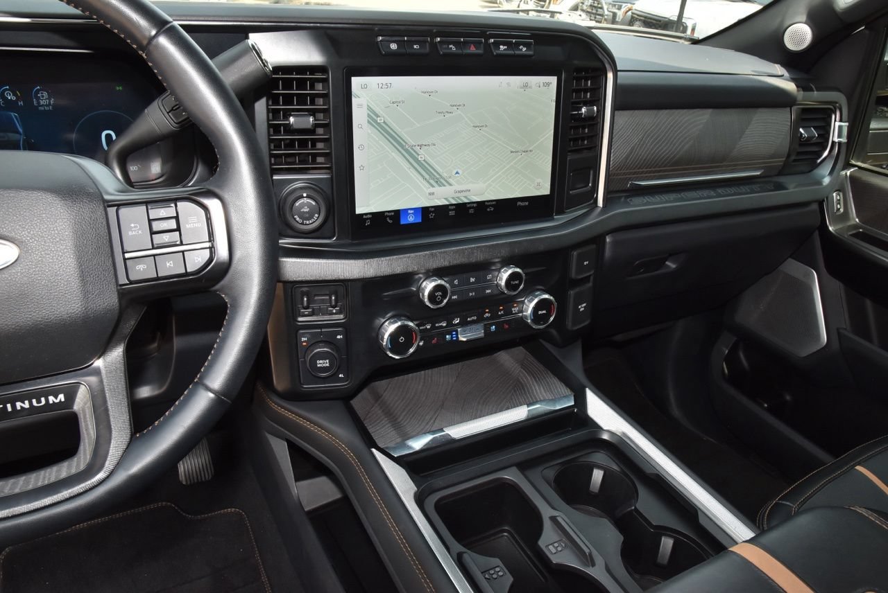 Used 2023 Ford F450 Platinum w/ FX4 Off-Road Package AWD/4WD image 26