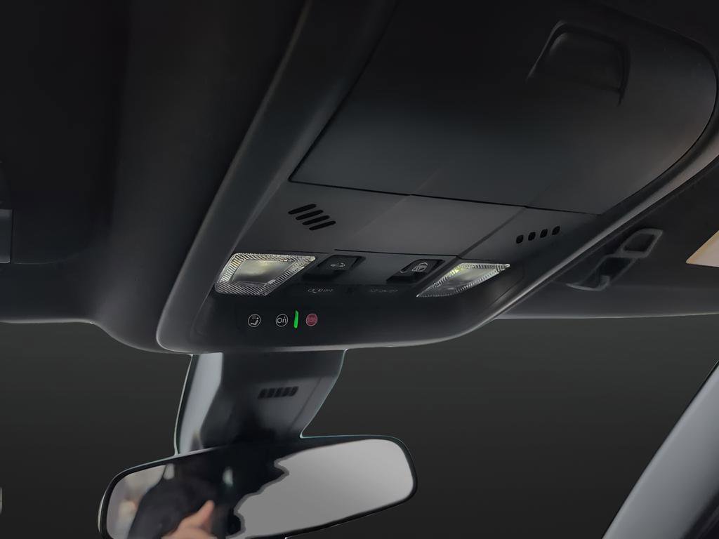Used 2024 Chevrolet Equinox RS w/ RS Leather Package image 20