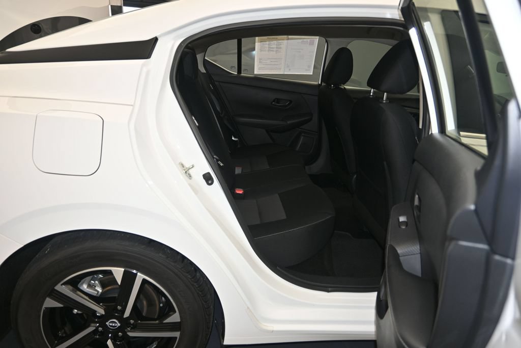 Used 2024 Nissan Sentra SV FWD image 25