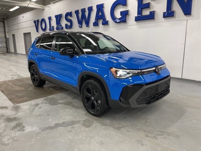 Used 2025 Volkswagen Taos SE AWD/4WD image 5