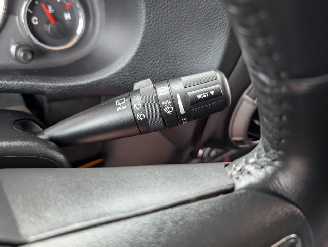 Used 2018 Jeep Wrangler Unlimited Sport S AWD/4WD image 28