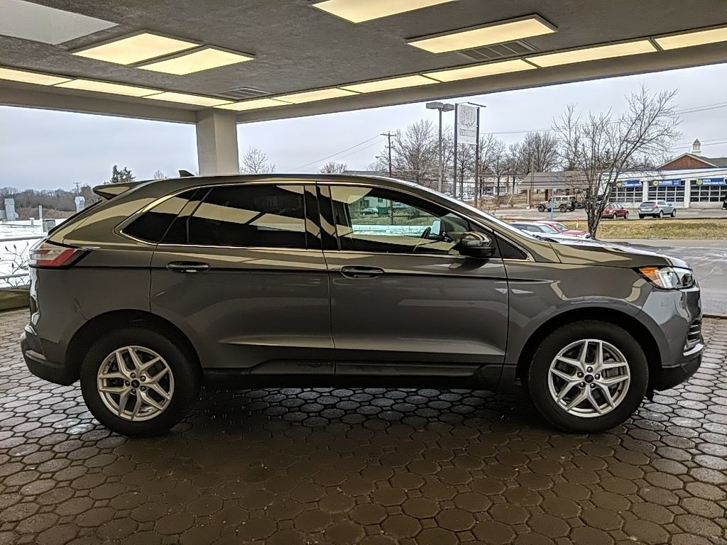 Certified 2024 Ford Edge SEL w/ Convenience Package image 5