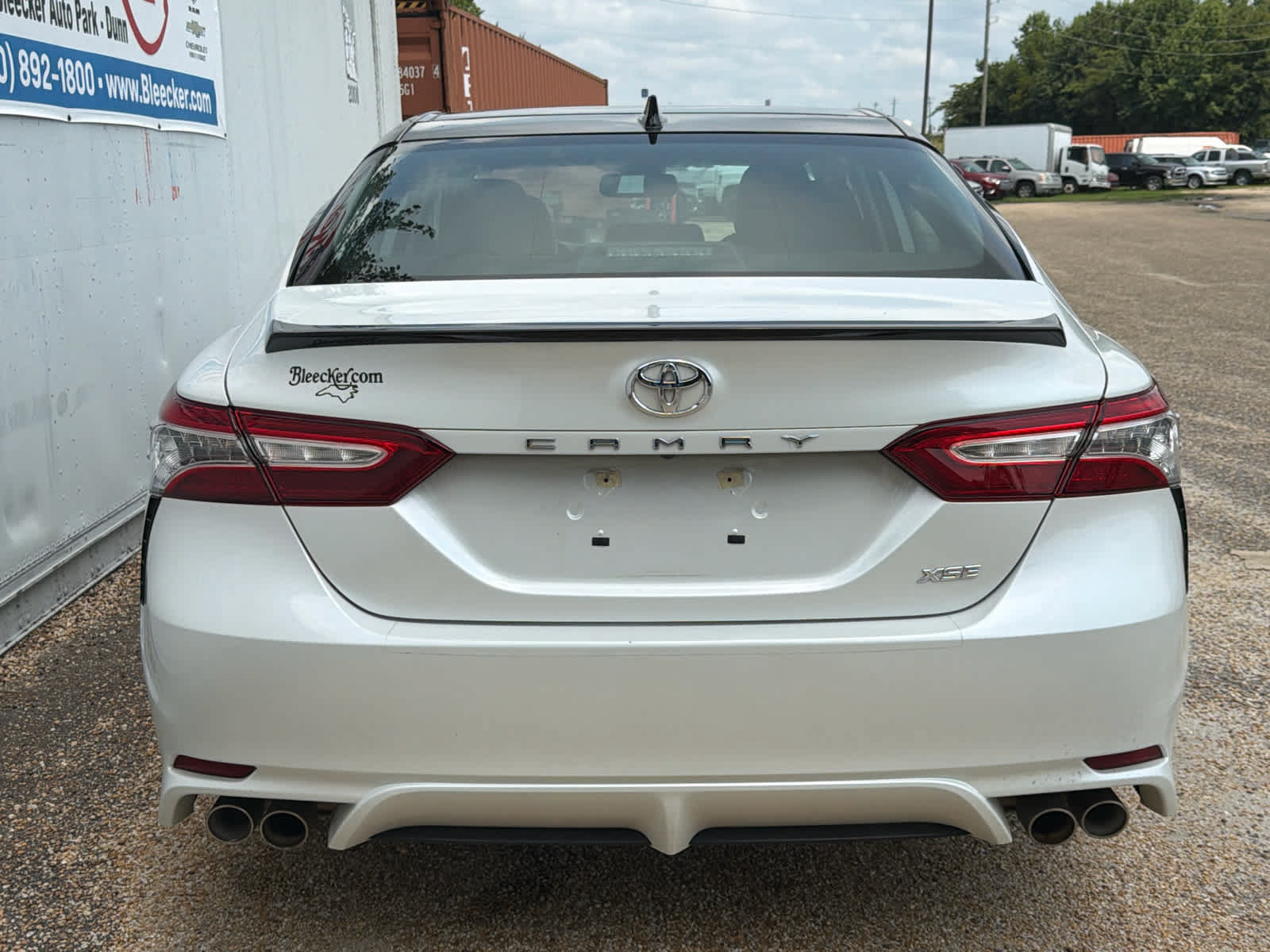 Used 2020 Toyota Camry XSE FWD image 4