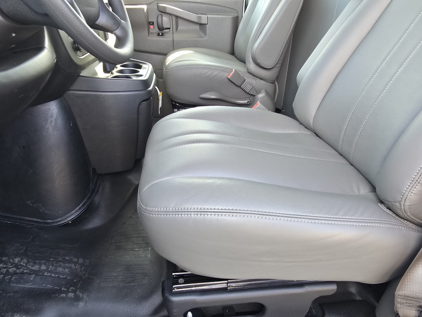 New 2025 Chevrolet Express 2500 w/ Driver Convenience Package RWD image 17