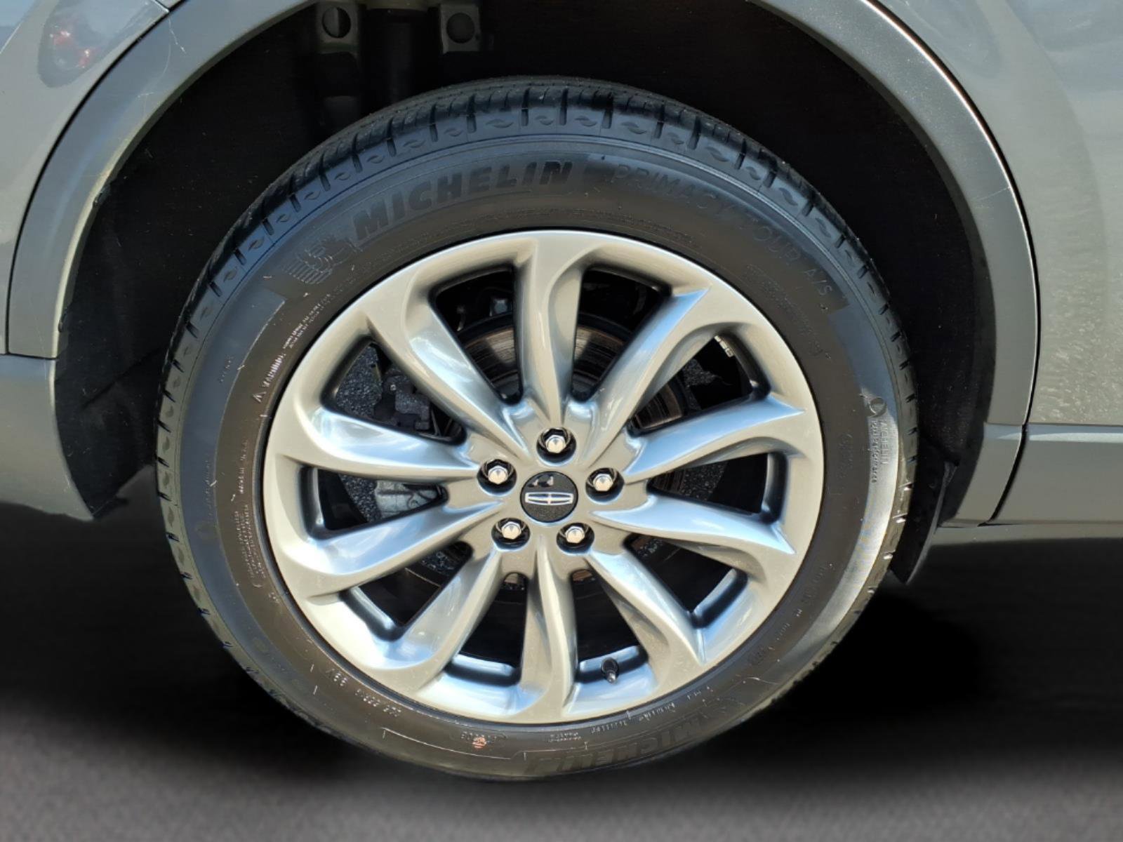 Used 2022 Lincoln Corsair AWD w/ Premium Package image 19