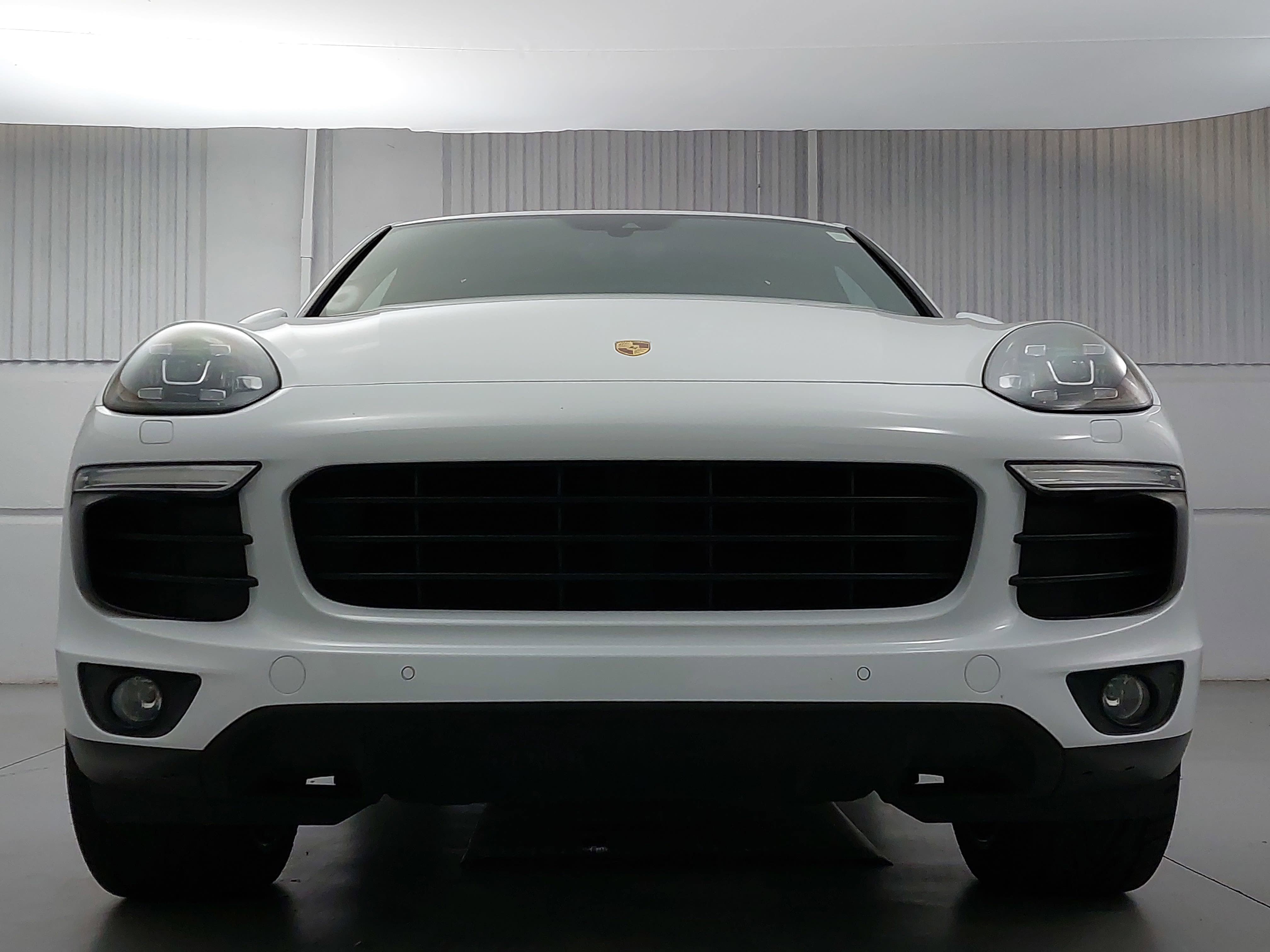 Used 2018 Porsche Cayenne Platinum Edition AWD/4WD image 10