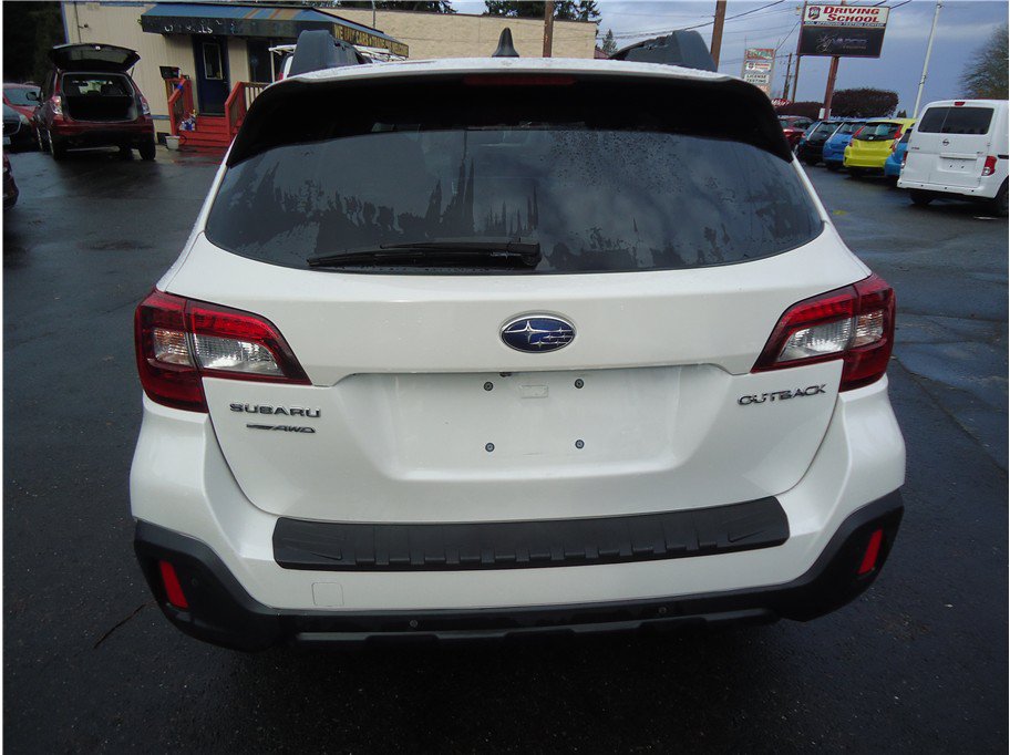 Used 2018 Subaru Outback 2.5i Limited AWD/4WD image 7