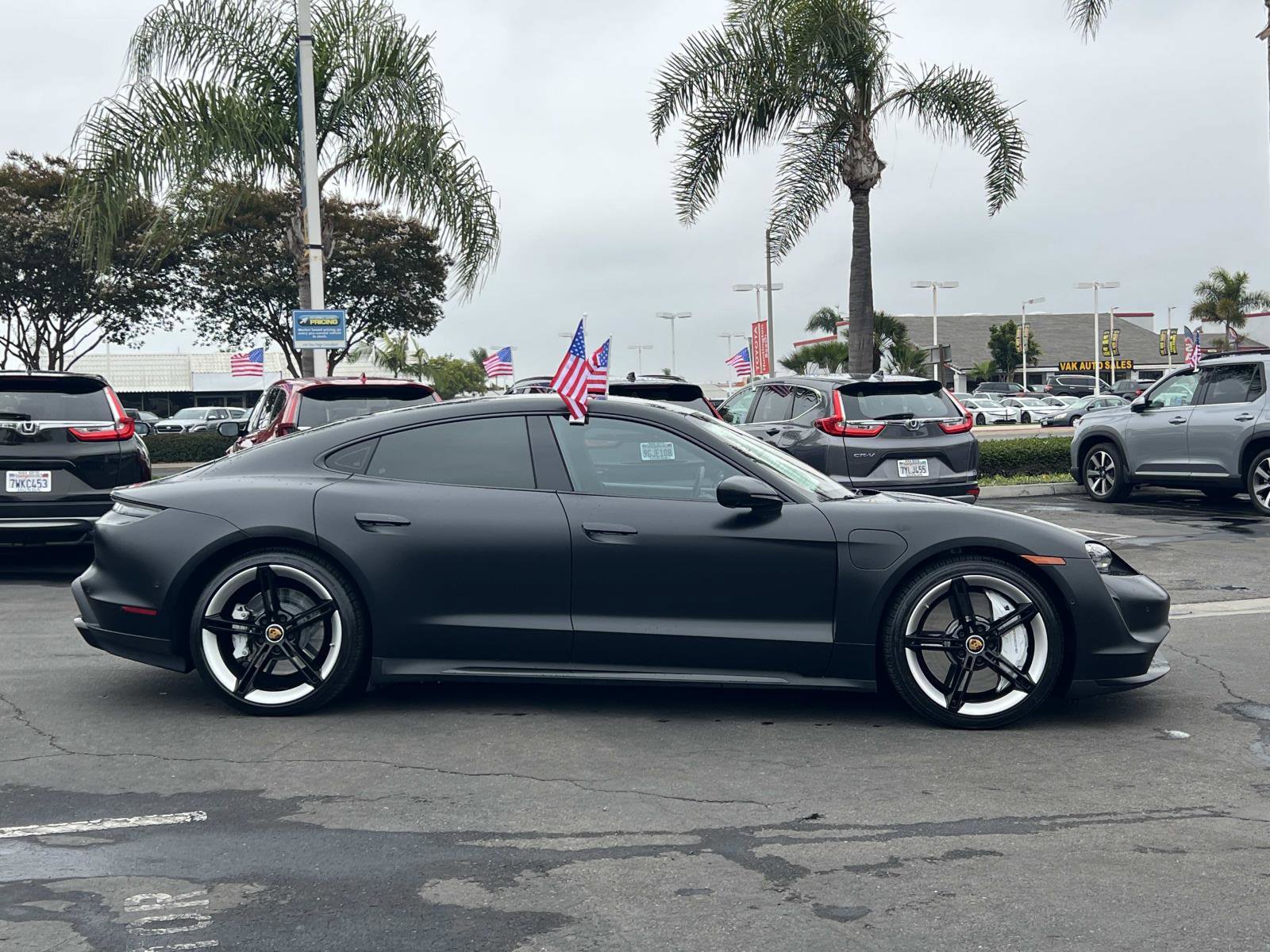 Used 2020 Porsche Taycan Turbo AWD/4WD image 27
