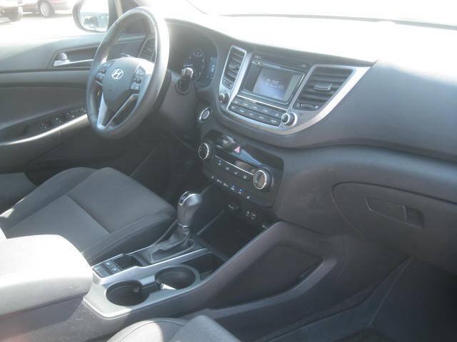 Used 2017 Hyundai Tucson Sport w/ Cargo Package AWD/4WD image 21