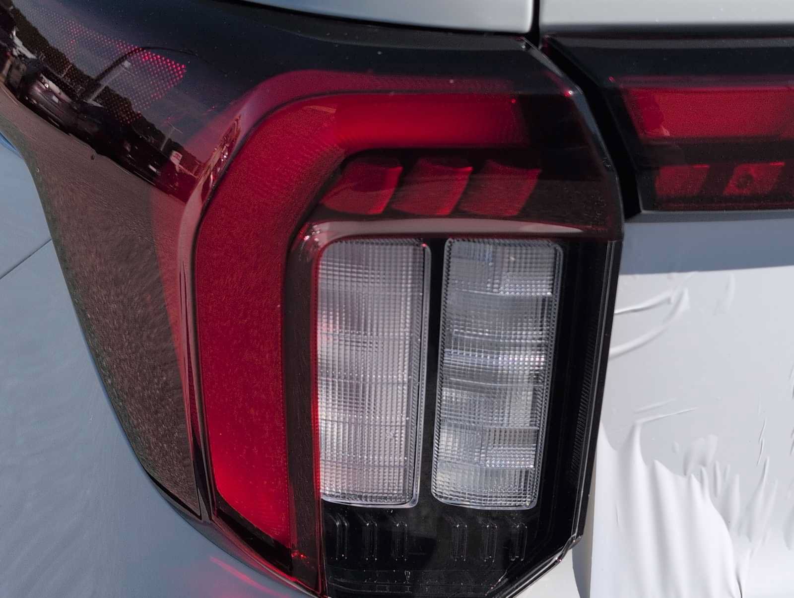 New 2026 Ford Explorer Active RWD image 16