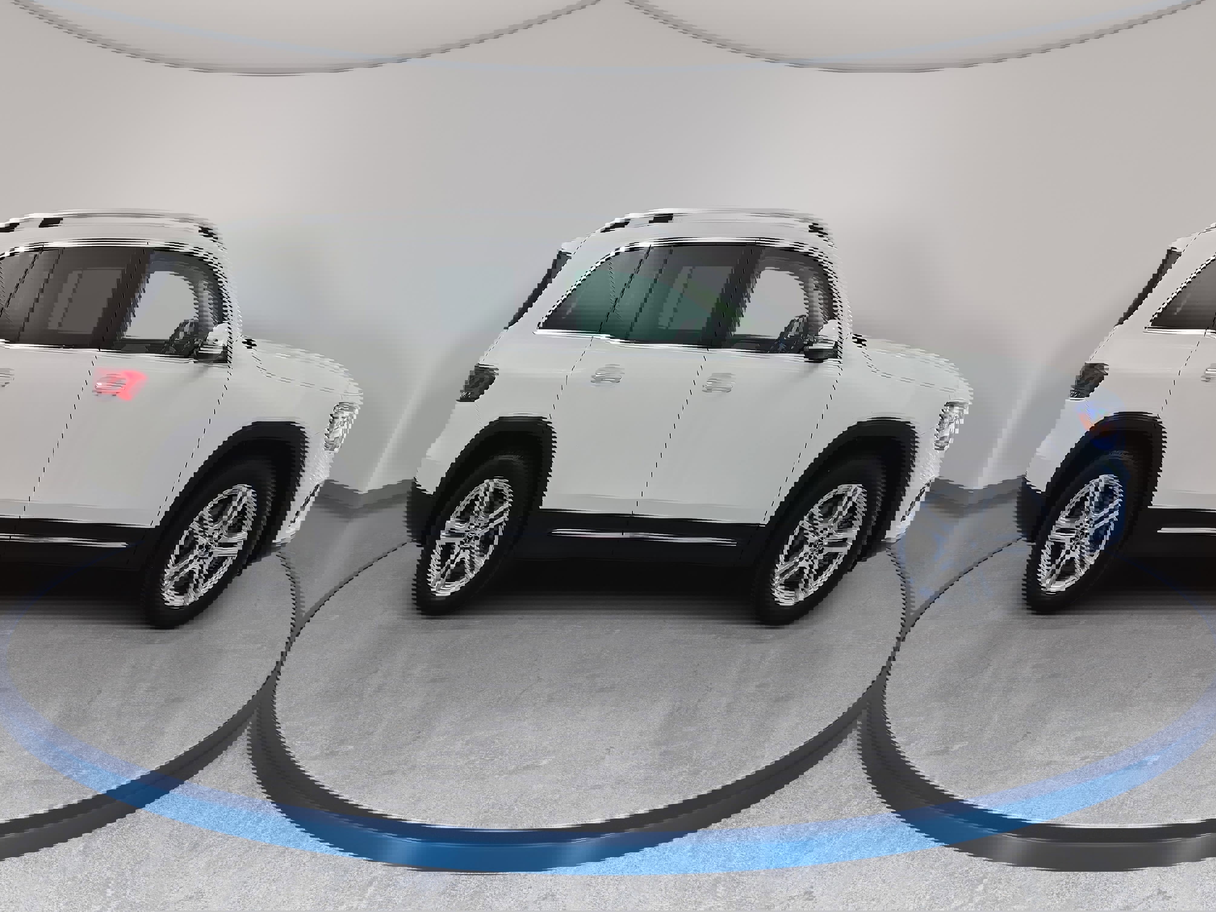 Used 2021 Mercedes-Benz GLB 250 4MATIC image 4