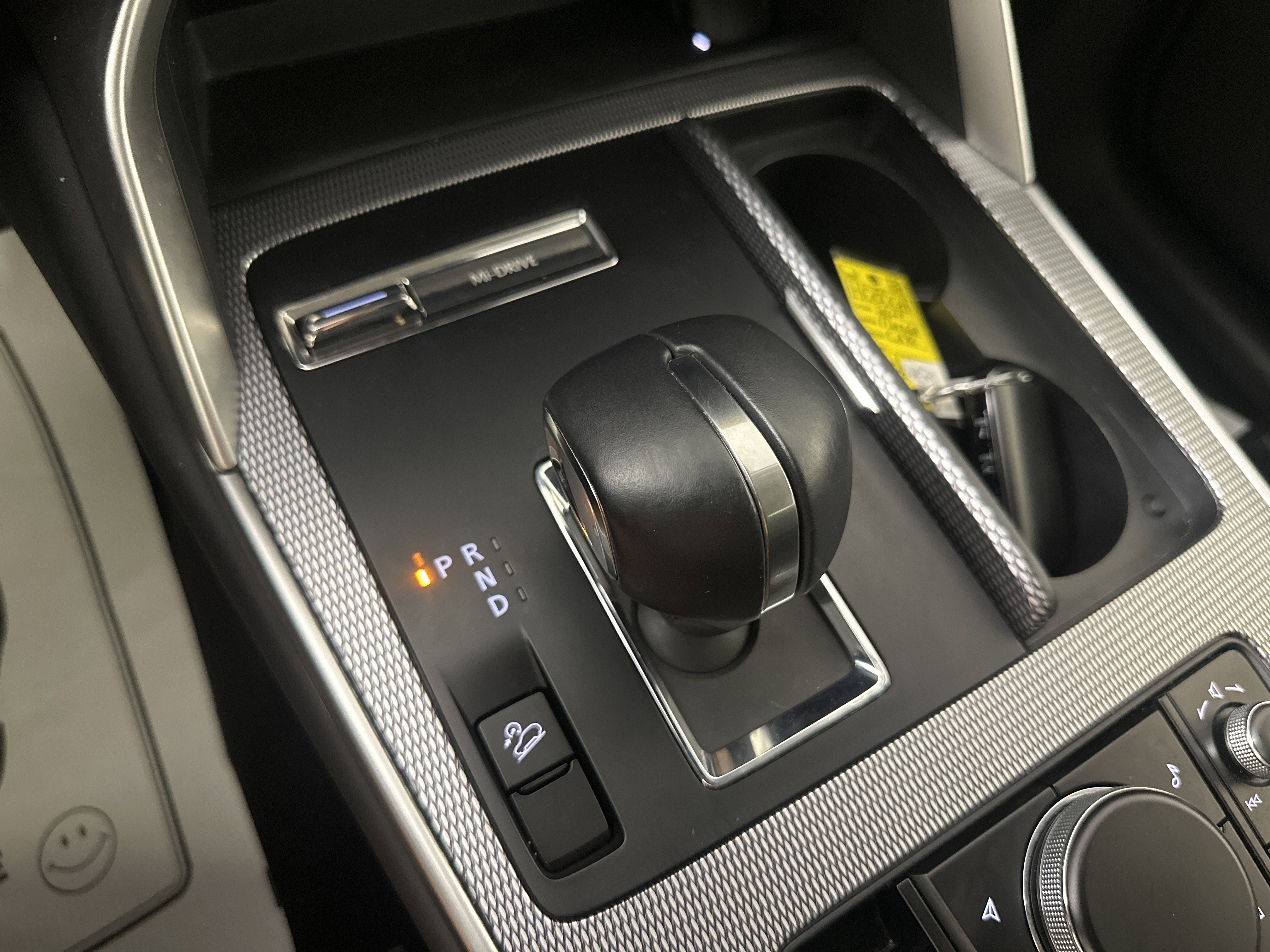 Used 2024 MAZDA CX-90 3.3 Turbo w/ Preferred Plus image 19