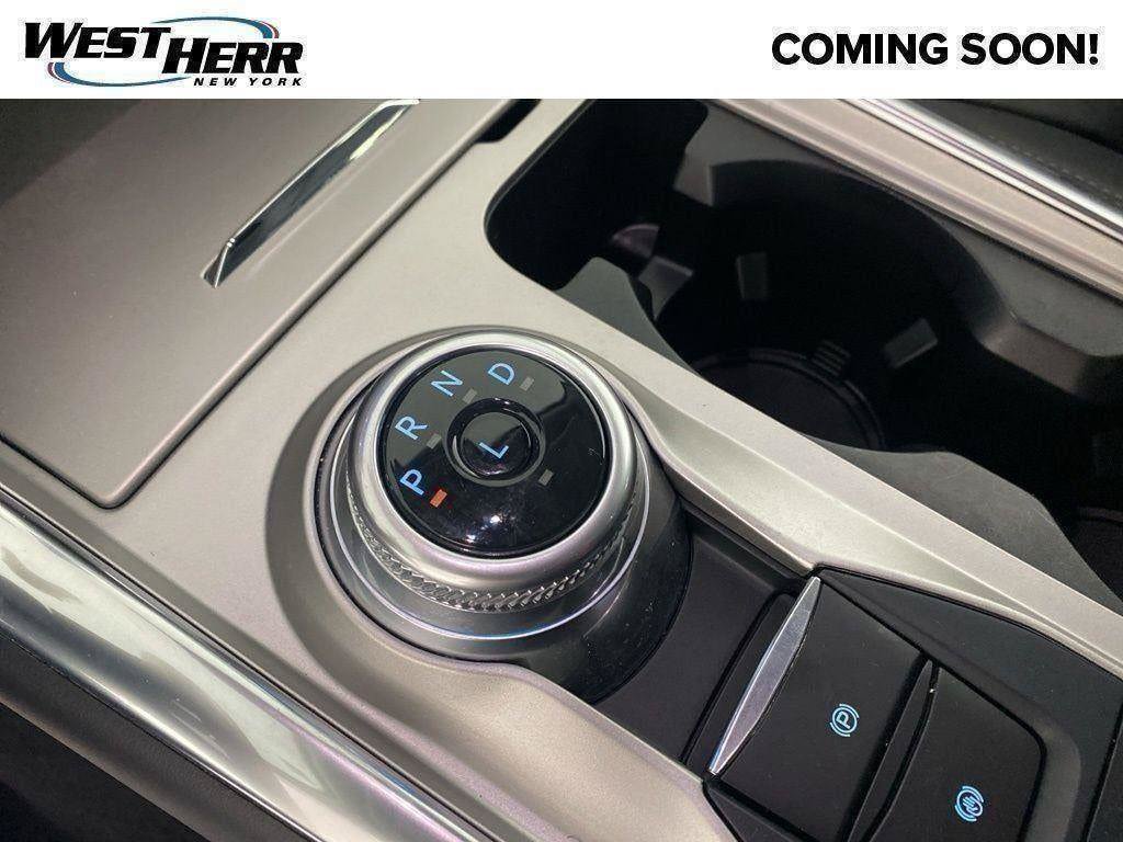 Used 2024 Ford Explorer XLT w/ Equipment Group 202A AWD/4WD image 38