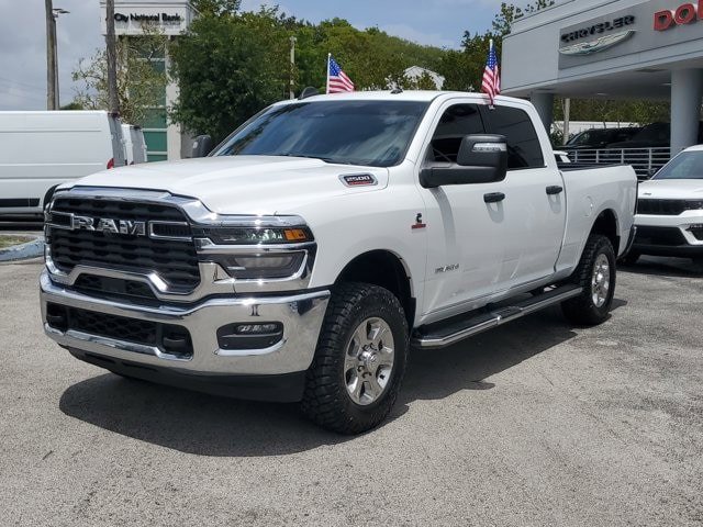 Certified 2025 RAM 2500 Big Horn AWD/4WD image 3