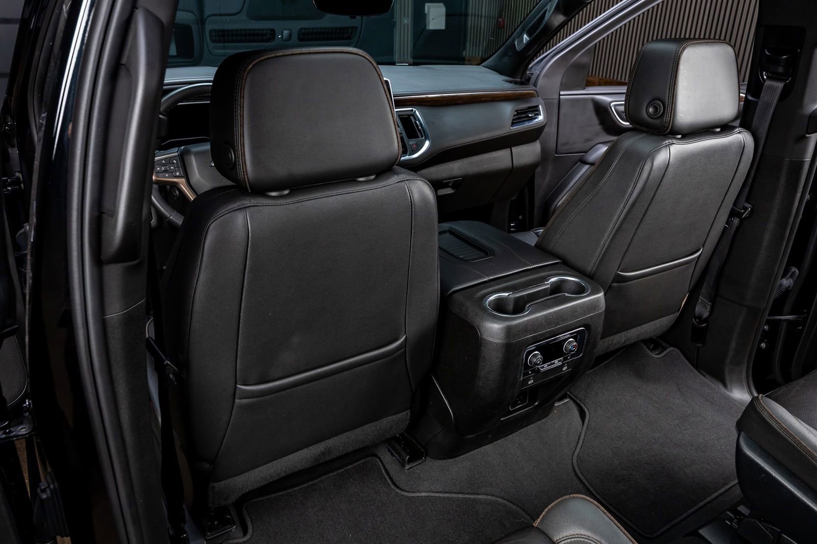 Used 2023 Chevrolet Tahoe High Country AWD/4WD image 34