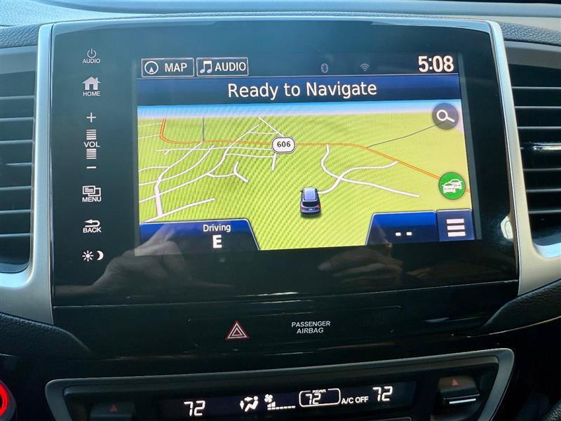 Used 2018 Honda Pilot Touring image 32