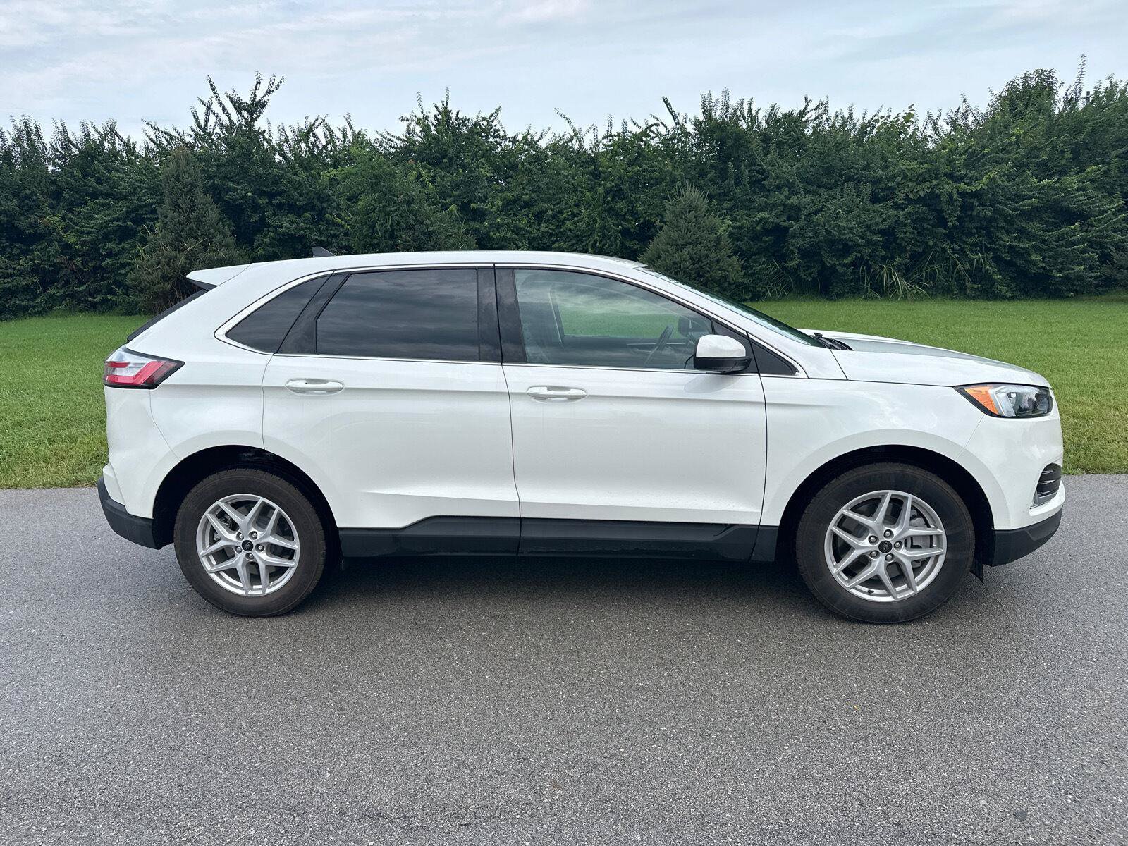 Used 2023 Ford Edge SEL w/ Convenience Package AWD/4WD image 15
