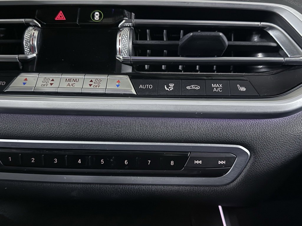 Used 2022 BMW X7 xDrive40i w/ M Sport Package image 46