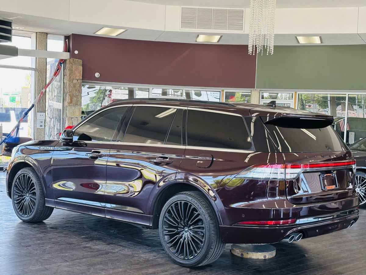 Used 2023 Lincoln Aviator Black Label w/ Dynamic Handling Package AWD/4WD image 14
