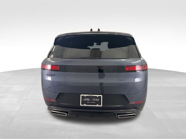 Used 2025 Land Rover Range Rover Sport SE image 6