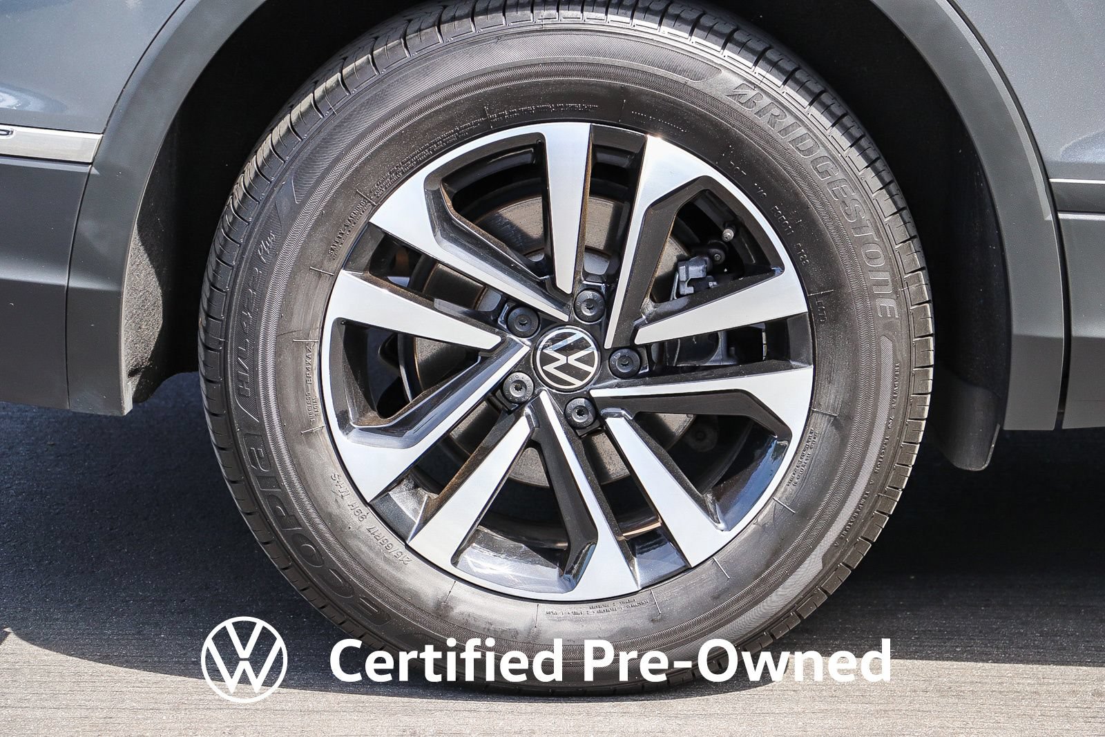 Used 2023 Volkswagen Tiguan S FWD image 13