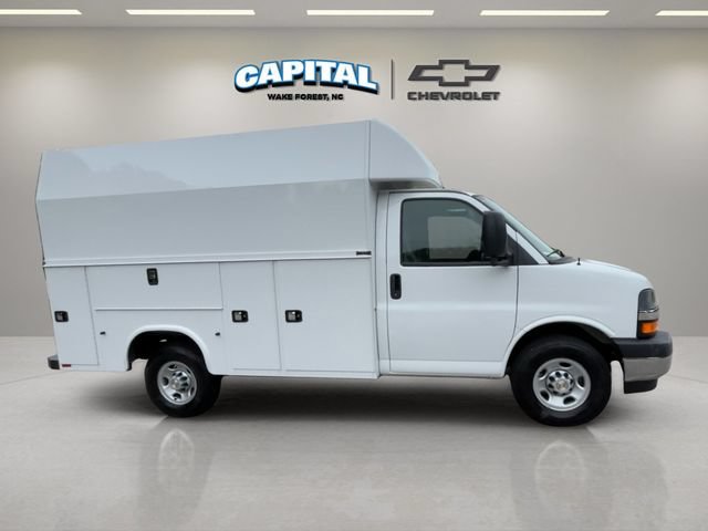 New 2025 Chevrolet Express 3500 w/ Power Convenience Package RWD image 6