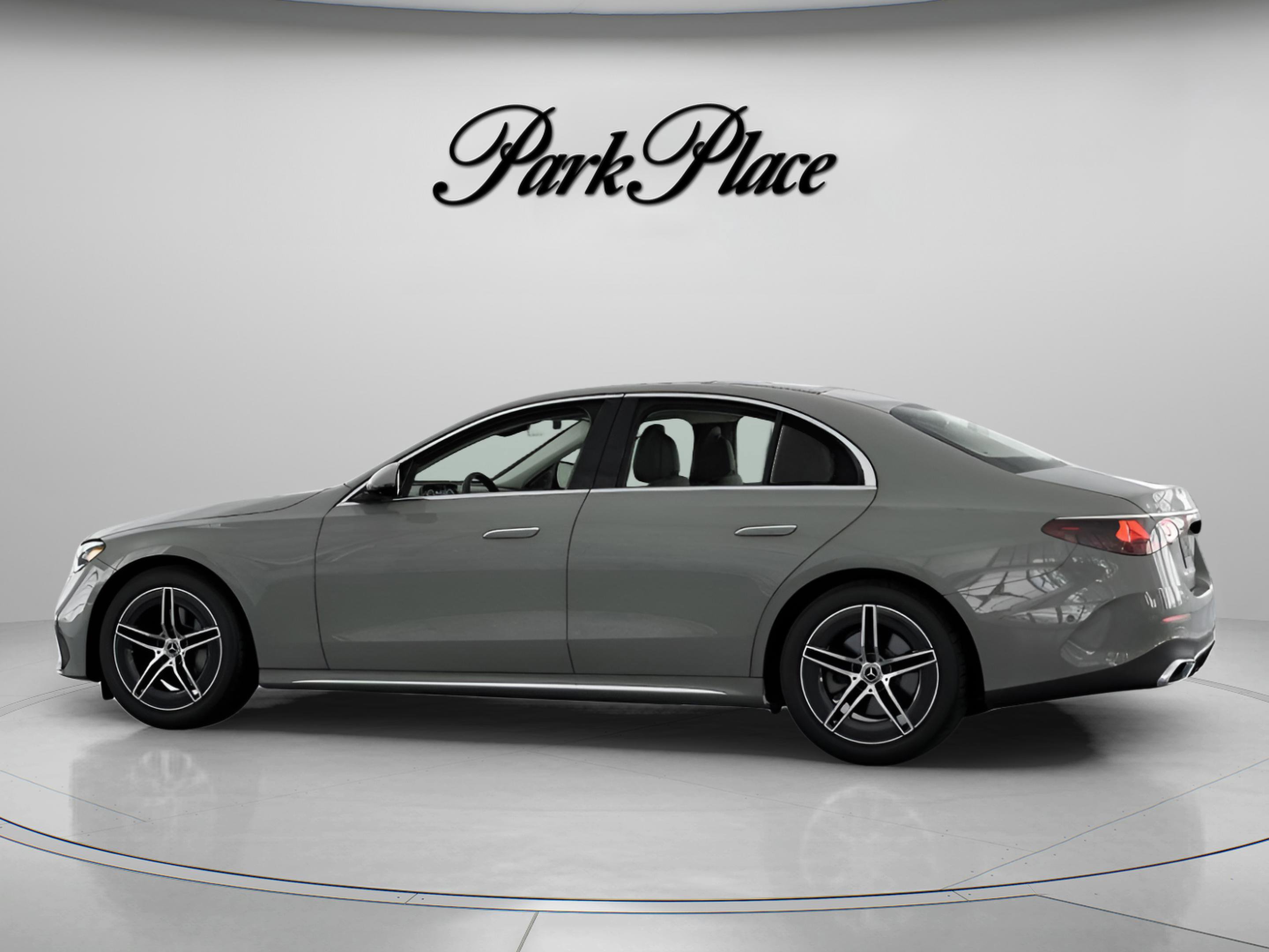 New 2026 Mercedes-Benz E 350 4MATIC Sedan image 6