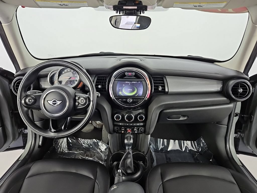 Used 2017 MINI Cooper 4-Door Hardtop FWD image 24