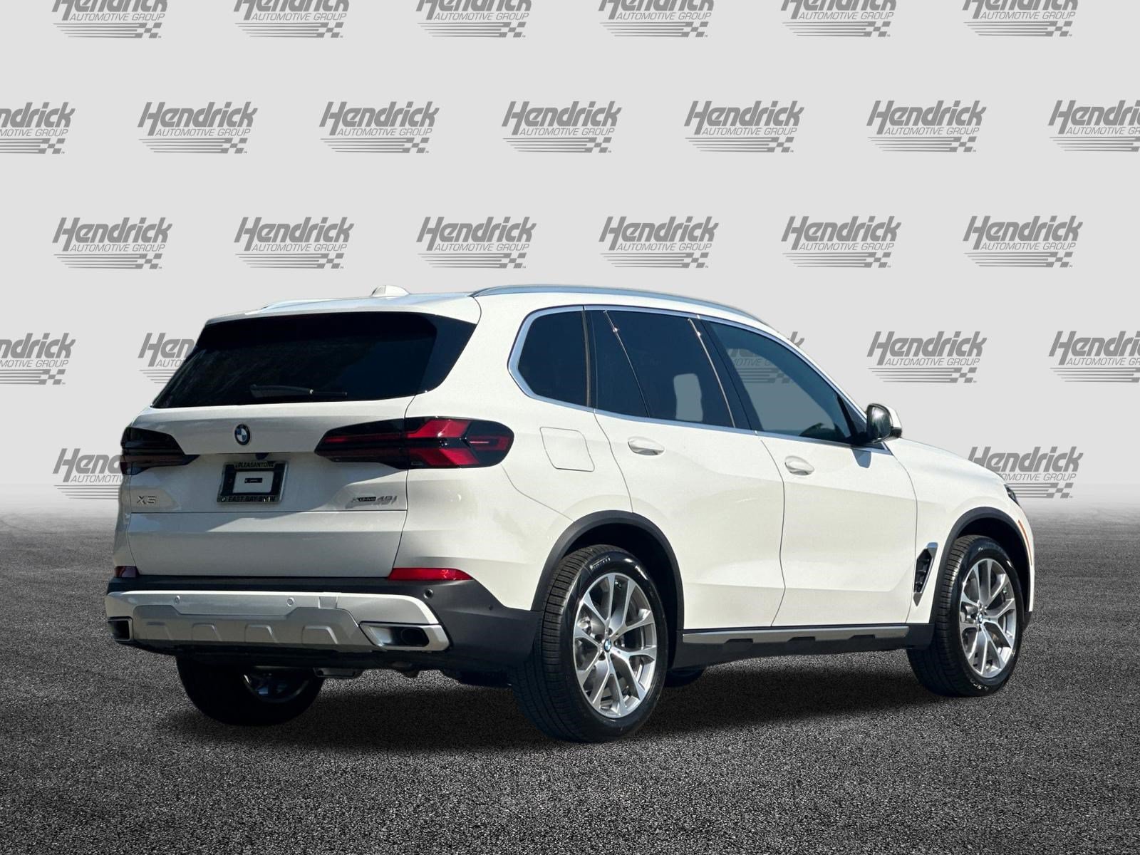 New 2026 BMW X5 xDrive40i w/ Climate Comfort Package AWD/4WD image 5