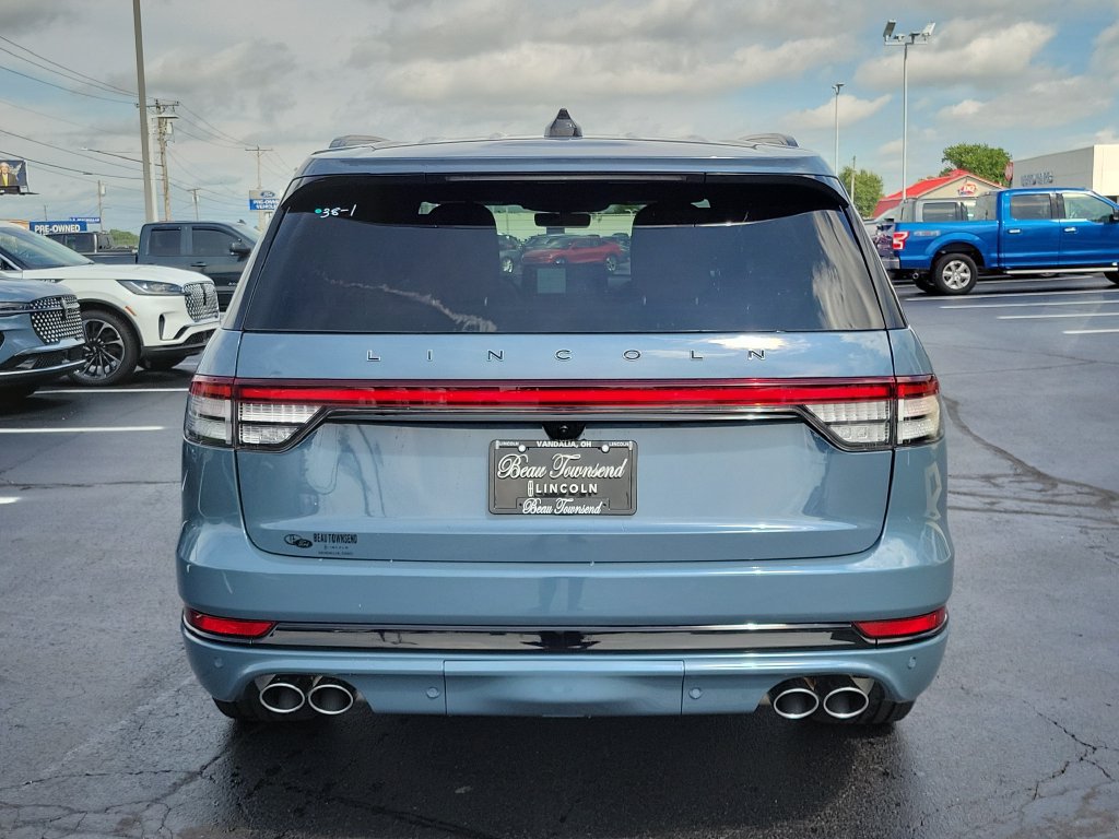 New 2026 Lincoln Aviator Black Label w/ Jet Appearance Package AWD/4WD image 5