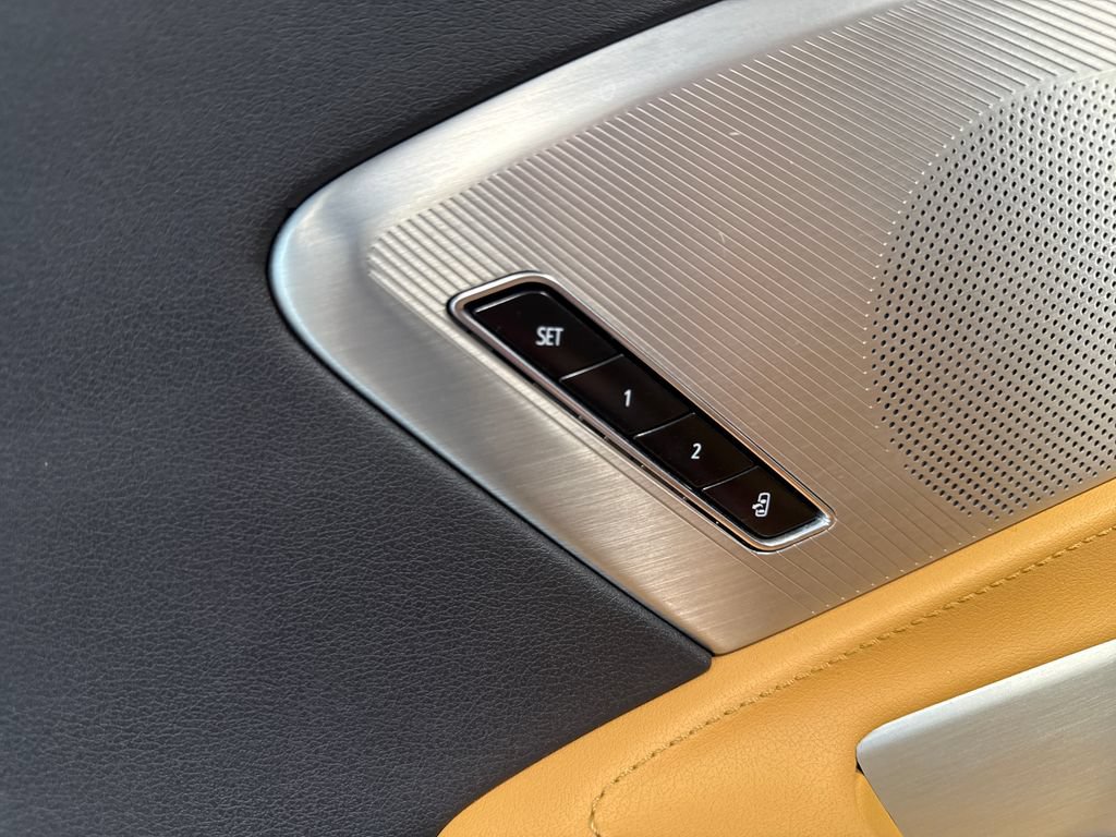 Used 2020 Chevrolet Corvette Stingray Preferred Cpe w/ 2LT Preferred Equipment Group RWD image 36