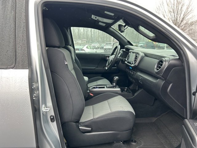 Used 2023 Toyota Tacoma TRD Sport image 16