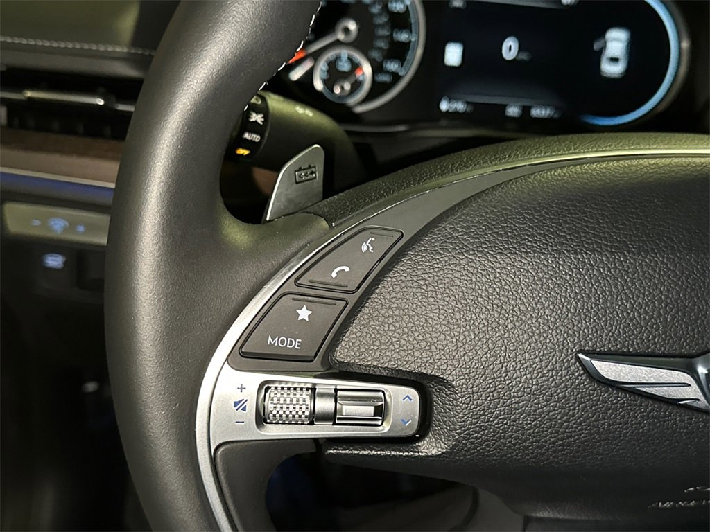 Used 2024 Genesis G80 image 25