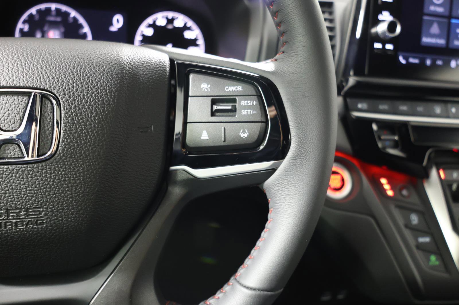 Used 2026 Honda Odyssey Sport-L image 18