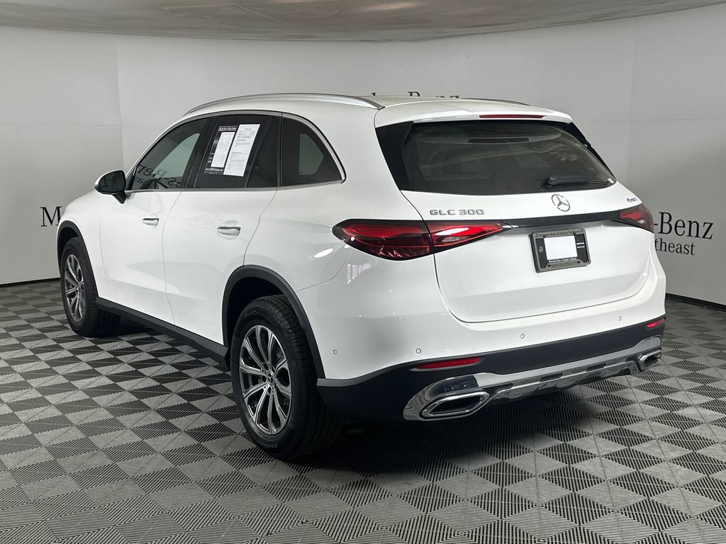 Certified 2026 Mercedes-Benz GLC 300 4MATIC image 5