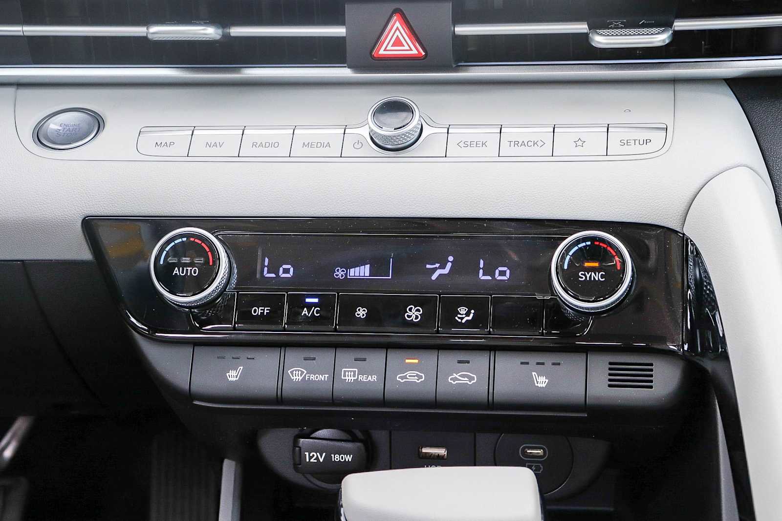 New 2026 Hyundai Elantra Limited FWD image 18